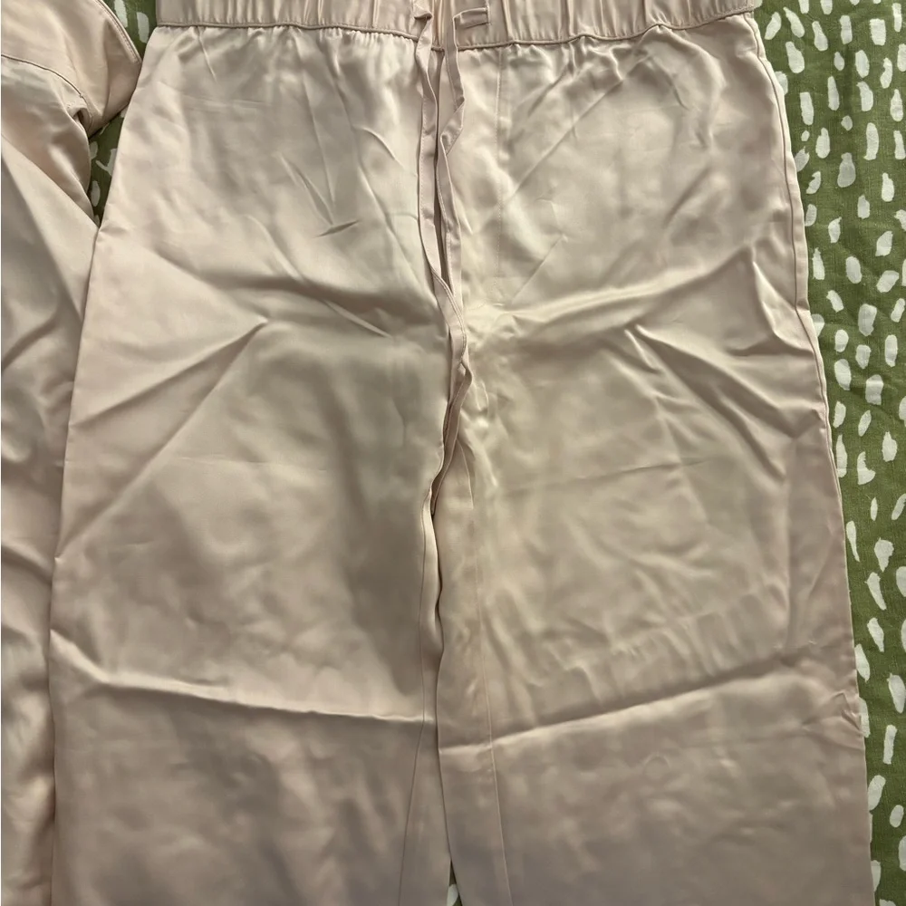 Pajama Set - Picture 2 of 3